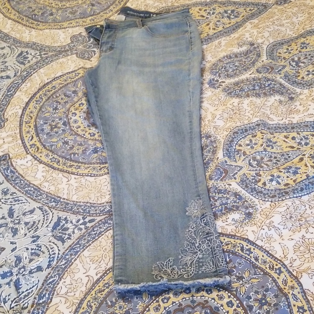 Capricorn Jeans